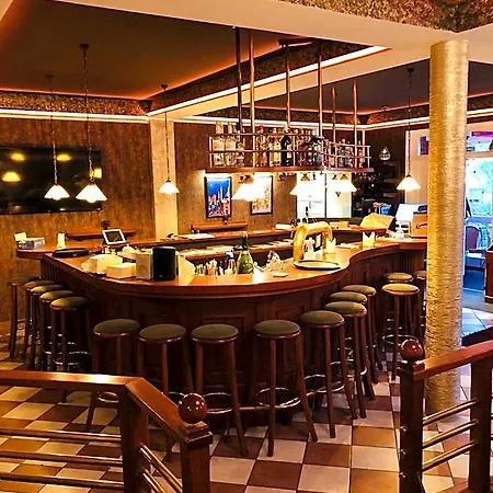 ホテル Restaurant Oliva
